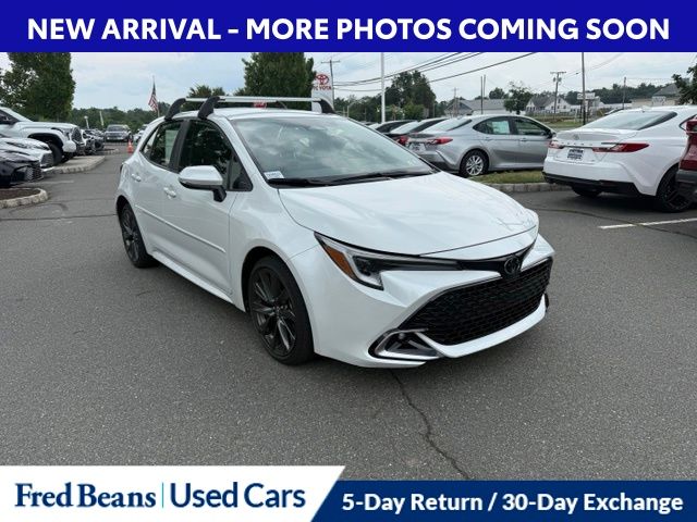 White (Wind Chill Pearl) 2023 Toyota Corolla Hatchback Hatchback Front-Wheel Drive Continuously Variable Transmission
