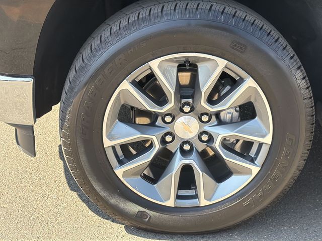 Used 2025 Black Chevrolet LT image 16