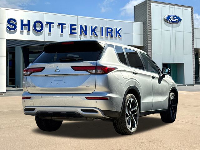 Used 2024 Silver Mitsubishi SE Black Edition w/Pano Roof image 8