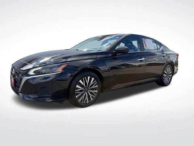 Super Black Clearcoat 2025 Nissan Altima Sedan Front-Wheel Drive Continuously Variable Transmission