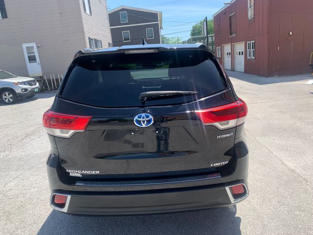 Used 2017 Toyota Highlander Hybrid SUV