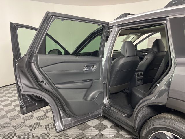 2025 Gun Metallic Nissan Rogue SV FWD SUV