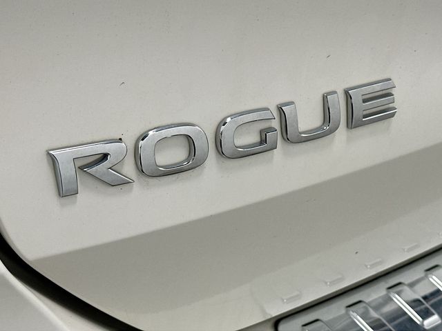 2018 Nissan Rogue SL White at John Sisson Motors