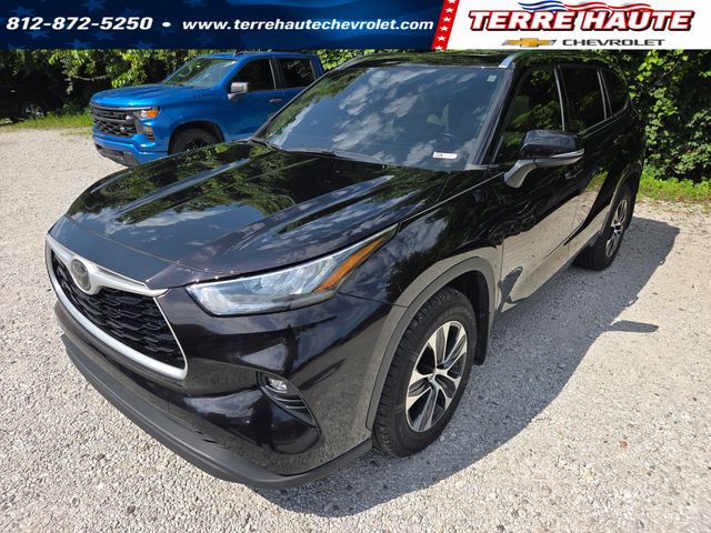 Amber 2020 Toyota Highlander SUV / Crossover All-Wheel Drive 8-Speed Automatic