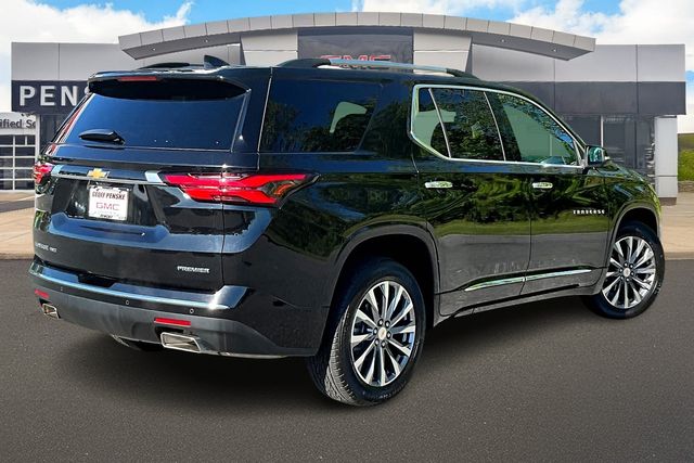 2022 Chevrolet Traverse Premier photo