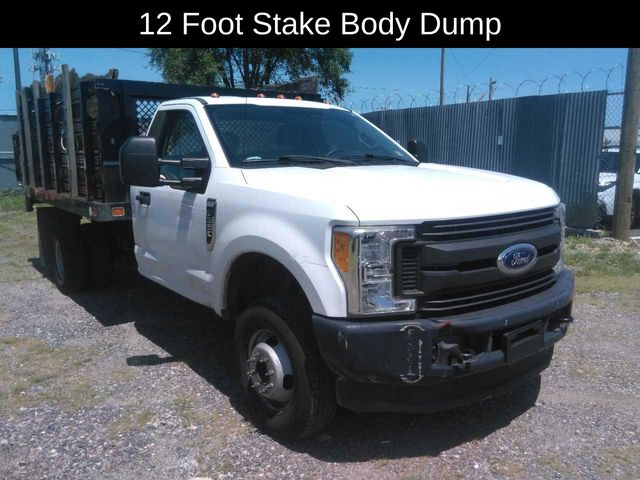 Oxford White 2017 Ford F-350 Super Duty Chassis Pickup Truck Four-Wheel Drive 6-Speed Automatic