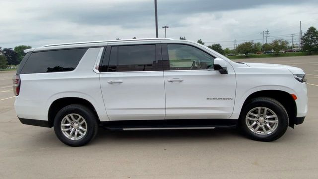 2023 Chevrolet Suburban LT 9