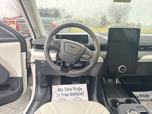 used 2021 Ford Mustang Mach-E car, priced at $23,137