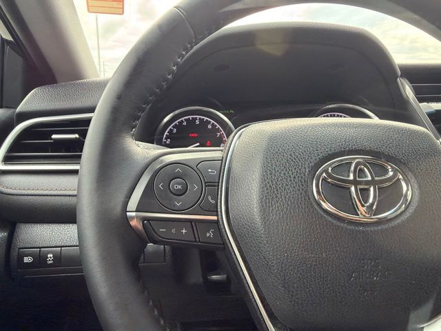 Used 2018 Blue Toyota XLE image 37