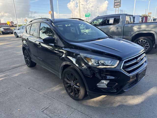 2019 Ford Escape SE Black at Autostrade