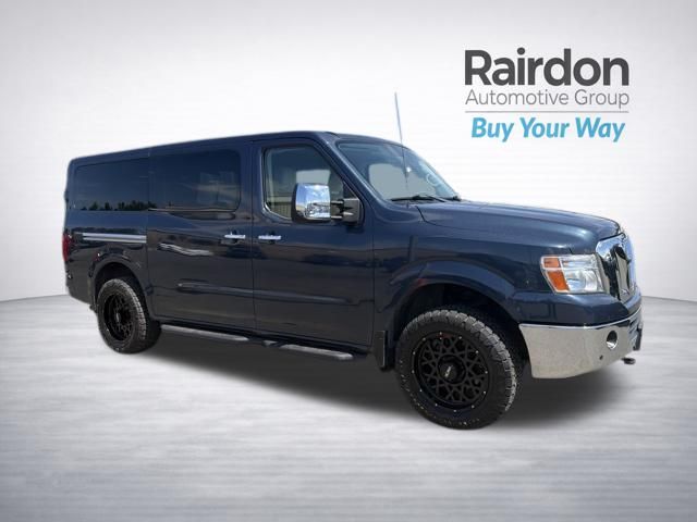 2018 Nissan NV Passenger Azul (Arctic Blue Metallic) Van Tracción trasera 7 velocidades Automática