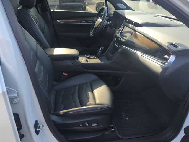 2023 Cadillac XT6 Sport photo