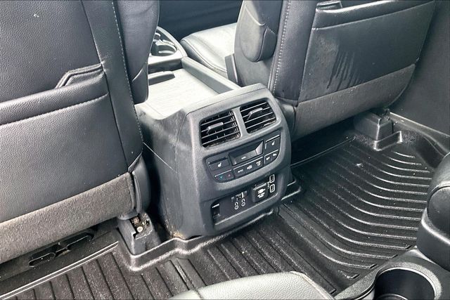 Used 2022 Honda Pilot Touring 4D Sport Utility