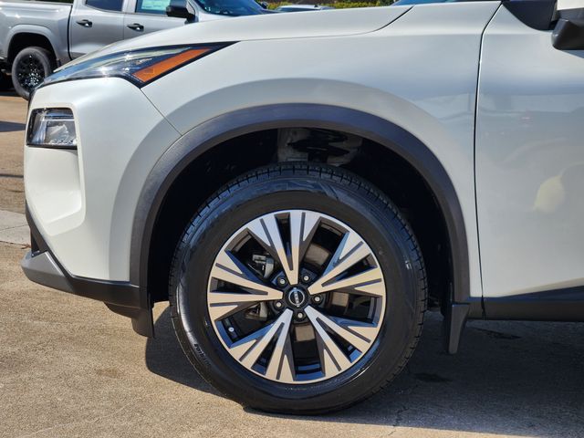 2022 Nissan Rogue SV - 7