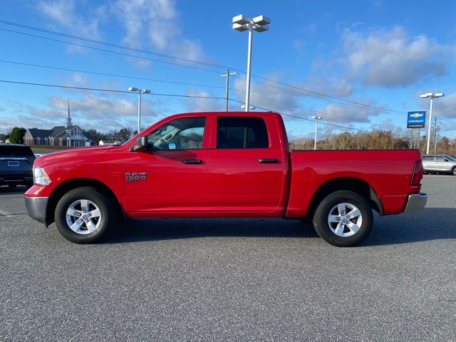 2022 Ram 1500 Classic SLT 2