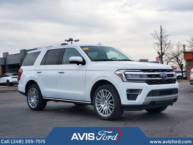 Star White Metallic Tri-Coat 2023 Ford Expedition Limited 4WD SUV / Crossover Four-Wheel Drive Automatic