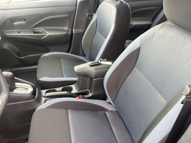 New 2025 Black Nissan 1.6 SV image 8