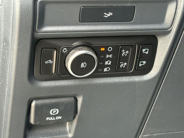 New 2026 Gray Ford XLT image 25