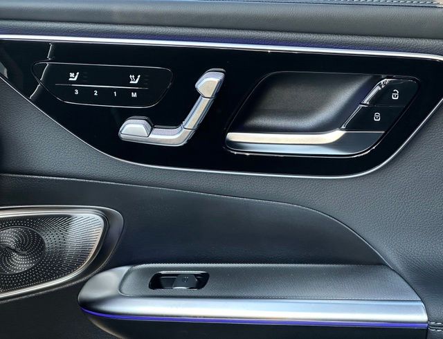 New 2027 Black Mercedes-Benz GLC 300 Coupe image 36