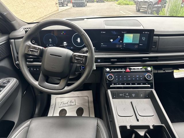 2025 Hyundai Santa Fe - Image 12