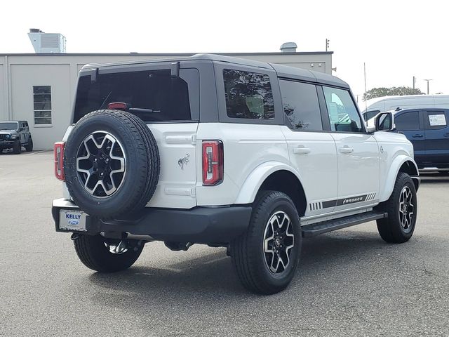 2024 Ford Bronco Outer Banks 7