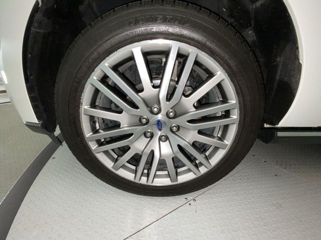 Used 2022 White Ford Limited image 10