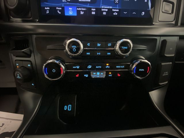 Used 2024 Red Ford XLT image 19