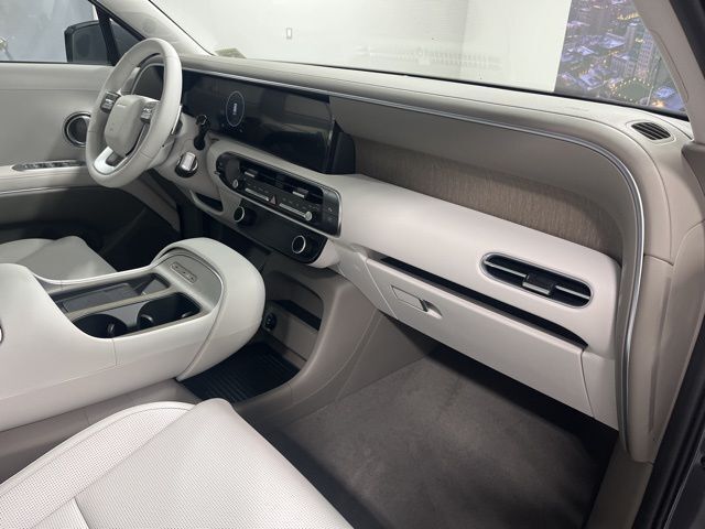 New 2026 Gray Hyundai SEL image 23