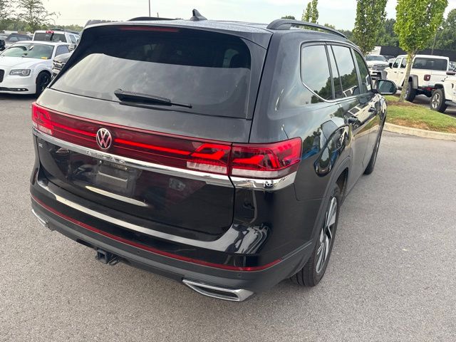 Used 2025 Black Volkswagen 2.0T SE w/Technology image 7