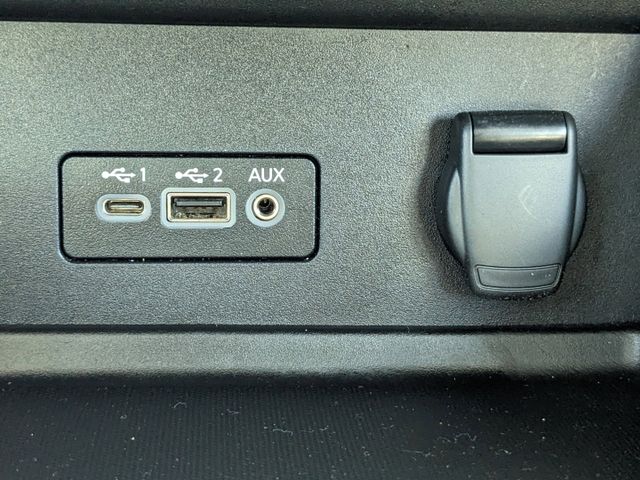 2022 Nissan Sentra SR photo