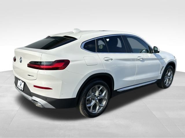 2025 BMW X4 xDrive30i 5