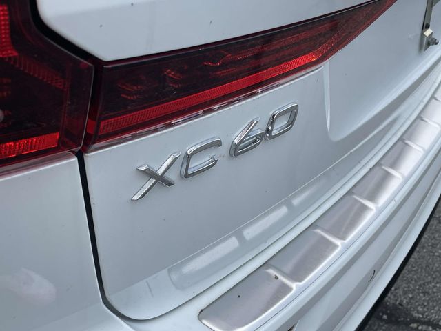New 2026 White Volvo T8 Ultra image 8