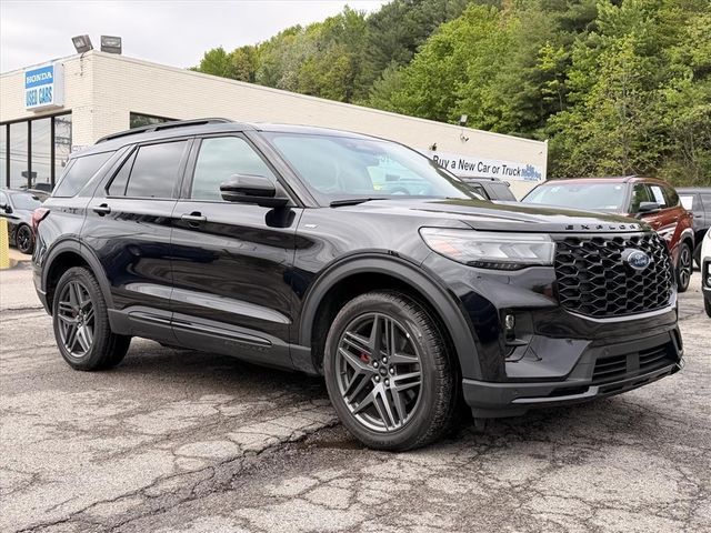Black Metallic 2025 Ford Explorer SUV / Crossover All-Wheel Drive Automatic