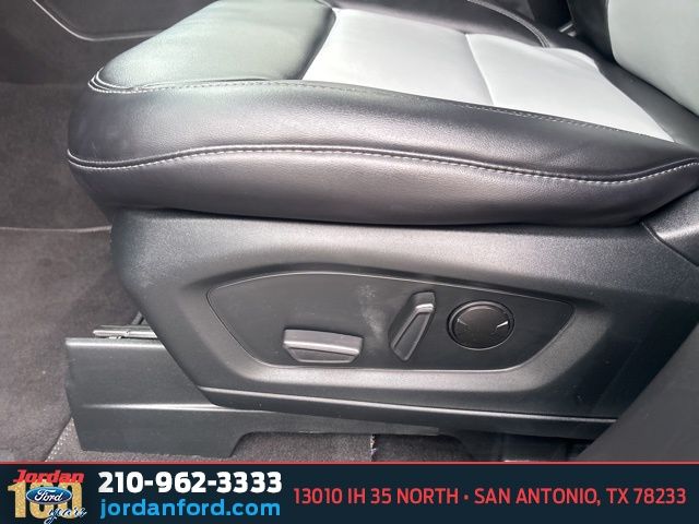 Used Car 2023 Ford Explorer  Xlt For Sale Under $30,000 In San Antonio, Texas