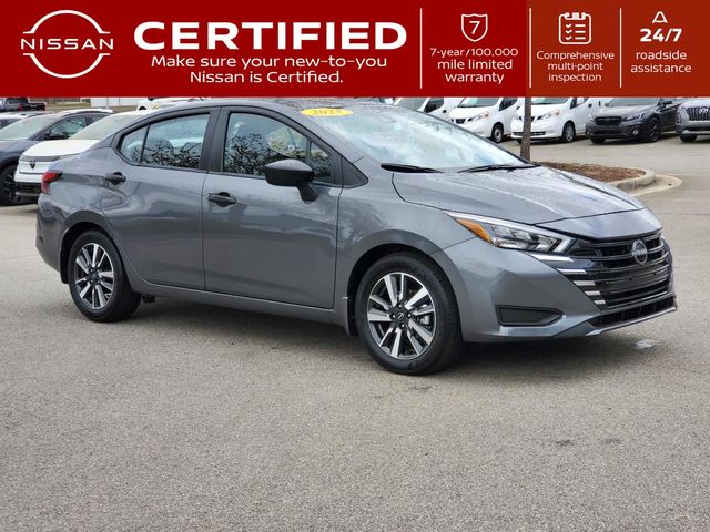 Gray (Gun Metallic) 2025 Nissan Versa S FWD Sedan Front-Wheel Drive Continuously Variable Transmission