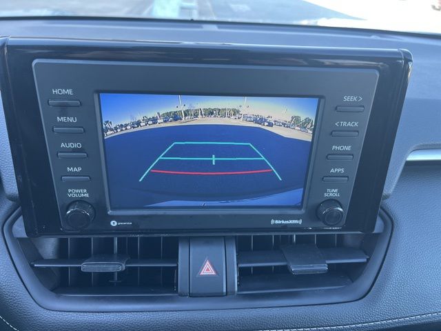 Used 2022 Silver Toyota XLE image 15