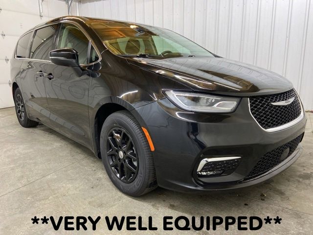 2023 Chrysler Pacifica Touring L FWD