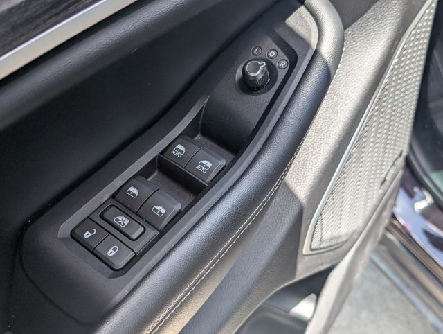 2022 Jeep Grand Cherokee L Limited Orange at Royal Nissan