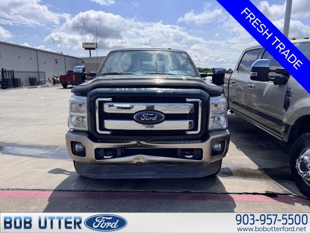 Green 2014 Ford F-250 Super Duty King Ranch Crew Cab 4WD Pickup Truck Four-Wheel Drive 6-Speed Automatic Overdrive