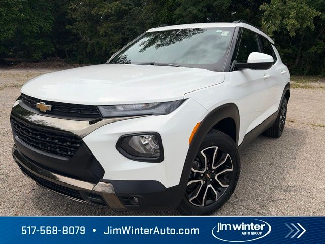 Summit White 2022 Chevrolet Trailblazer SUV / Crossover Four-Wheel Drive 9-Speed Automatic