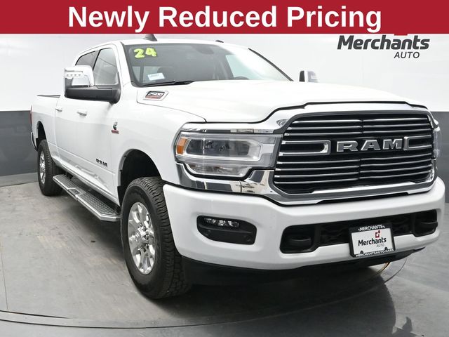 Bright White Clearcoat 2024 RAM 2500 Pickup Truck Four-Wheel Drive 6-Speed Automatic