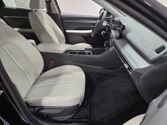 New 2026 Black Hyundai SEL Sport image 14
