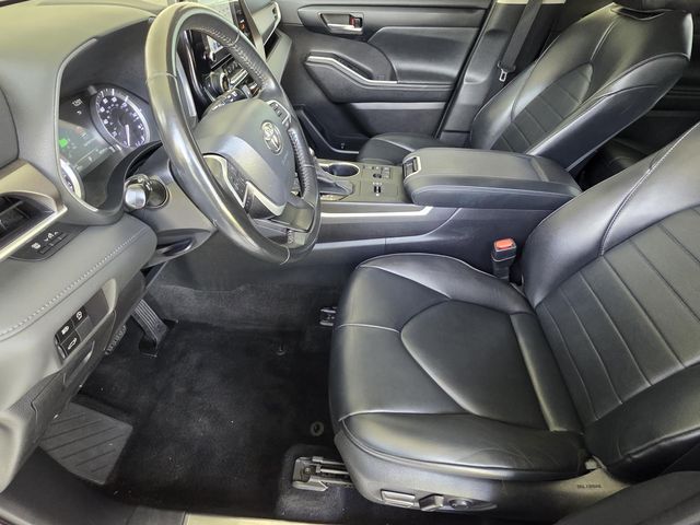Used 2023 Toyota Highlander SUV