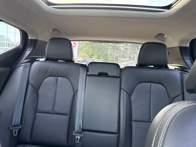 Used 2024 Volvo XC40 SUV