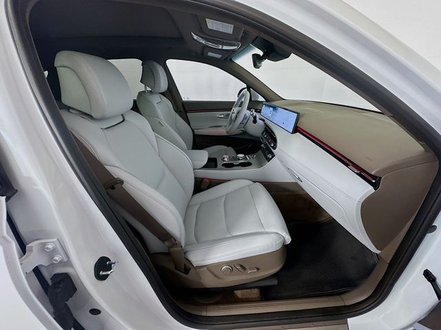 Thumbnail: 2026 Genesis GV70 - 29