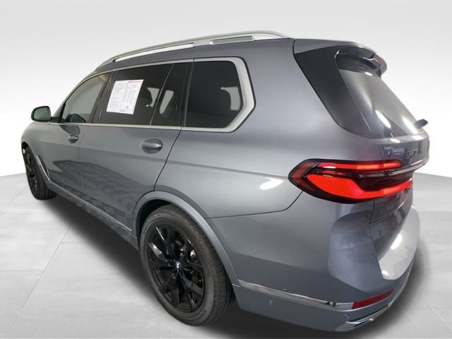 2025 BMW X7 xDrive40i 5