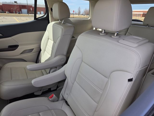 2023 GMC Acadia AWD Denali