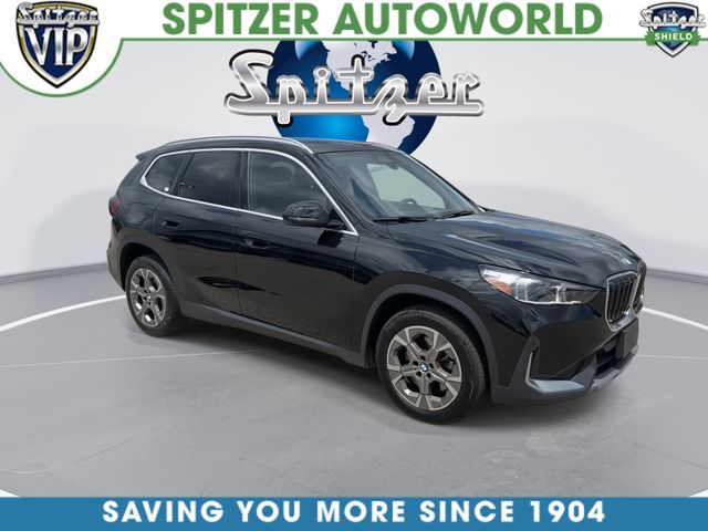 Used 2023 Black BMW xDrive28i image 2