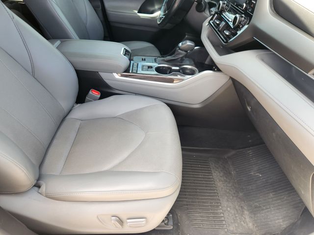 2021 Toyota Highlander Limited White at Don McGill Toyota
