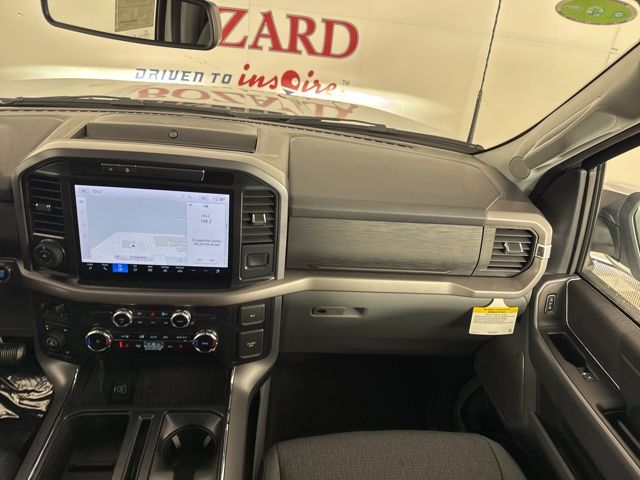 2025 Oxford White Ford F-150 XLT 4X4 Truck